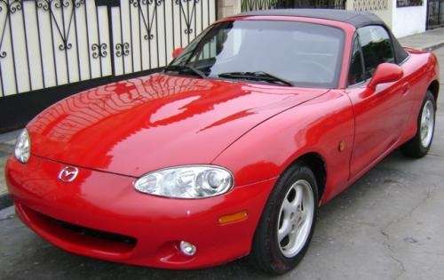  Vendo mazda miata 2003 convertible rojo en Lima - Autos | 34884
