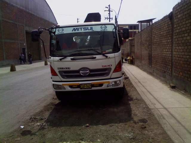 En venta camion grua hino1017 grua hiab en Lima - Camiones | 459494